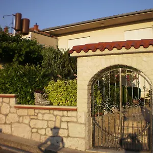  Apartman Apartment Marina